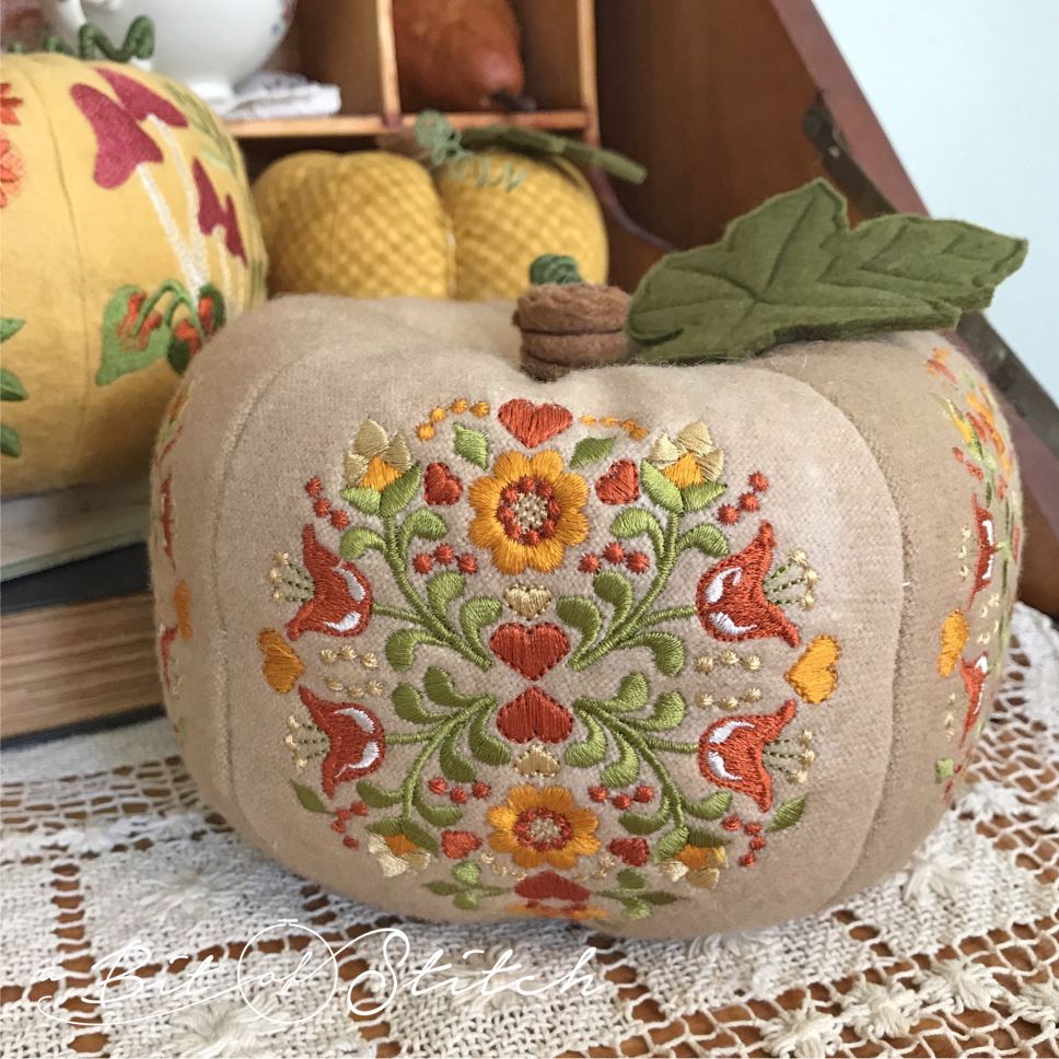 embroidered stuffed pumpkins A Bit of Stitch designs
